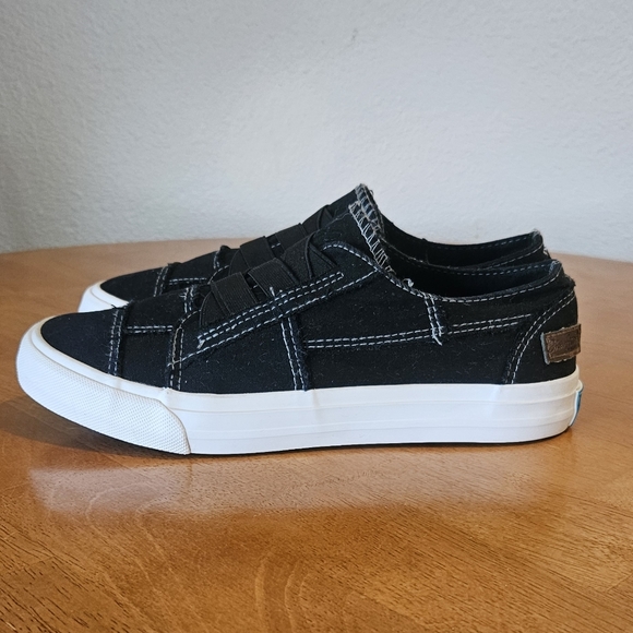 NWOT'S- VERBENAS - "Carmen" Slip-on Red Leather Espadrilles - Size 10 - Picture 3 of 12